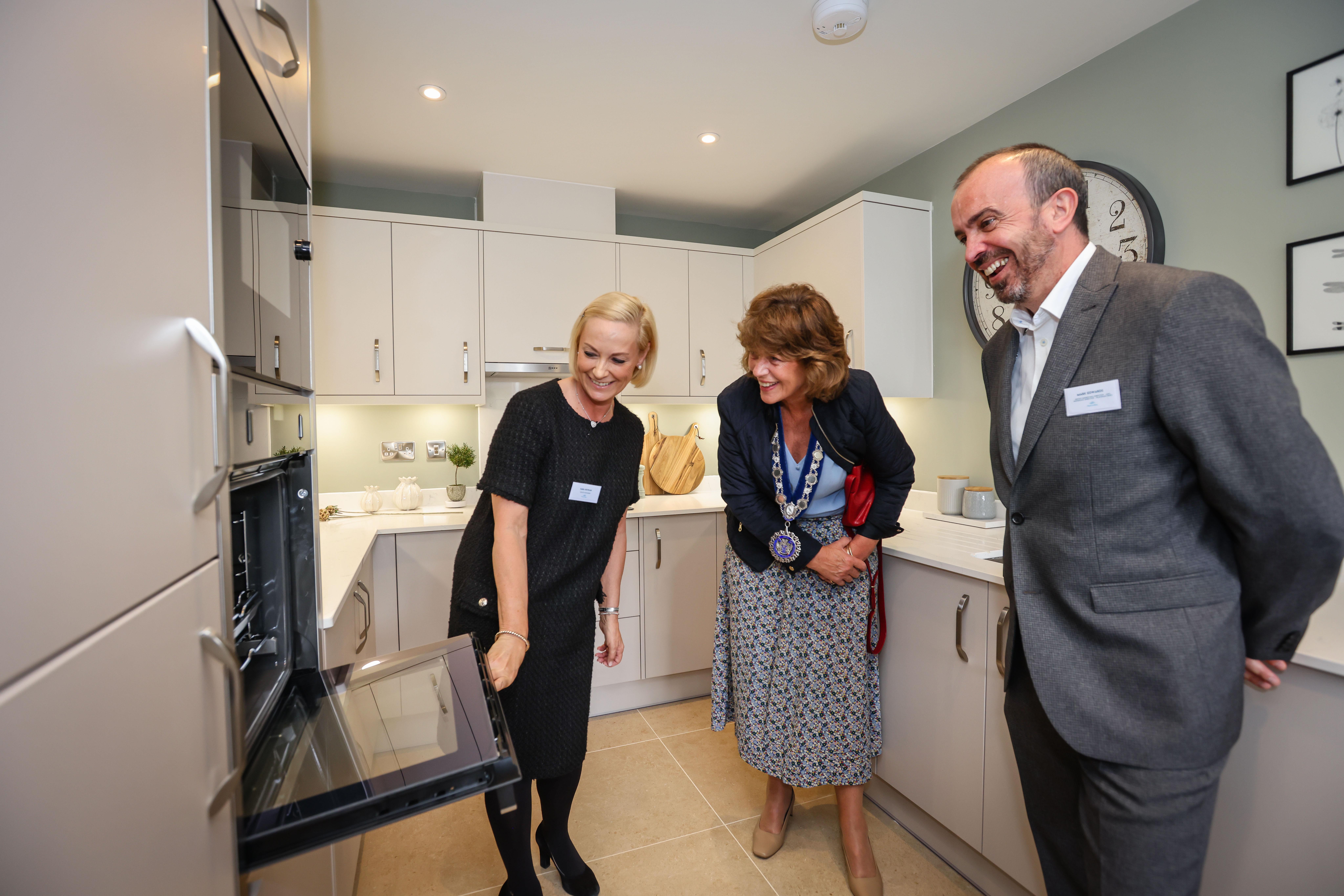 mayor of sherborne touring the homes